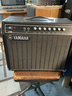 YAMAHA FIFTY112 COMBO