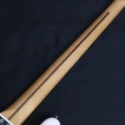 FENDER PLAYER II JAZZ BASS   POLAR WHITE