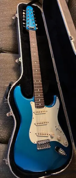 FENDER 12 STRING ELECTRIC GUITAR 2004