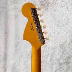 BASSWOODBODY ROSEWOODFINGERBOARD