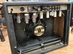 FENDER PRINCETON REVERB AMP 60S