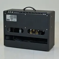 FENDER HOT ROD DELUXE GUITAR AMP   SAKAE