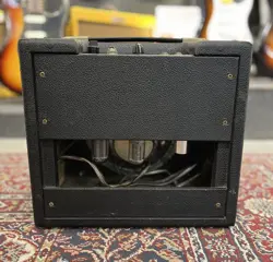FENDER  VINTAGE AMP    1964 CHAMP 5F1 NARROW PANEL