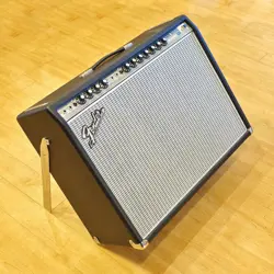 FENDER  68 CUSTOM TWIN REVERB  USED
