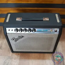 FENDER VIBRO CHAMP