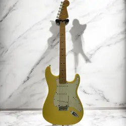 FENDER PLAYER STRATOCASTER 2018 ELECTRIC GUITAR YELLOW SSS MADE IN MEXICO