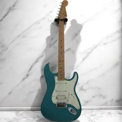 FENDER STANDARD STRATOCASTER HSS ELECTRIC GUITAR 2016 LAKE PLACID BLUE USED