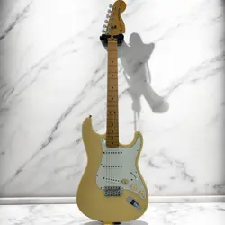 GUITAR BRIDGE PLASTIC