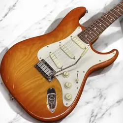 SERIAL STRATOCASTER USED