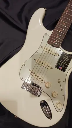 FENDER AMERICAN VINTAGE II 1961 STRATOCASTER OLYMPIC WHITE #GG8U8