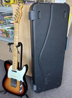 2022 FENDER TELECASTER PLAYER PLUS ELECTRIC GUITAR NOISELESS PICKUPS & HARD CASE