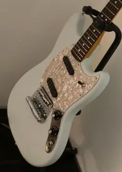 FENDER AMERICAN PERFORMER MUSTANG LOADED BODY
