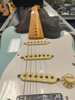 FENDER VINTERA '50S STRATOCASTER MODIFIED ELECTRIC, MAPLE, DAPHNE BLUE