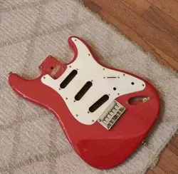 2003 FENDER SQUIER MINI STRAT STRATOCASTER GUITAR BODY W/ BRIDGE PICKGUARD 