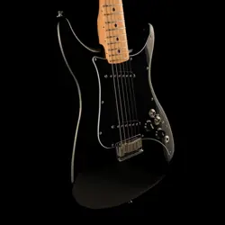 PRE OWNED FENDER LEAD II BLACK ELECTRIC GUITAR WITH GIG BAG