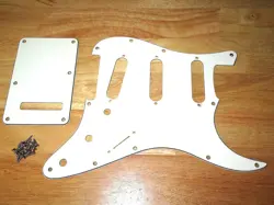 FENDER 1993 USA WHITE 3 PLY STRATOCASTER PICKGUARD & TREMOLO COVER