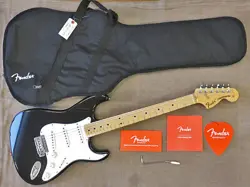 FENDER MADE IN JAPAN TRADITIONAL 70S STRATOCASTER MN