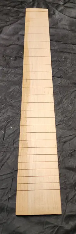 SCALE SLOTTED_R16⁰