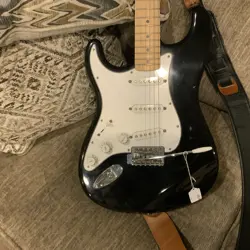 FENDER STRATOCASTER MEXICO BLACK ELECTRIC GUITAR