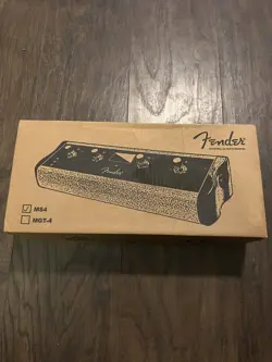 NEW FENDER 4-BUTTON