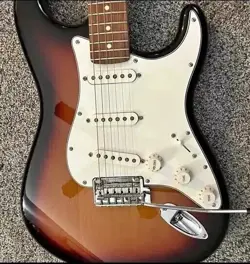 FENDER STRATOCASTER 75TH ANNIVERSARY SUNBURST STRAT 