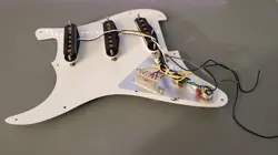 FENDER SQUIRE LOADED