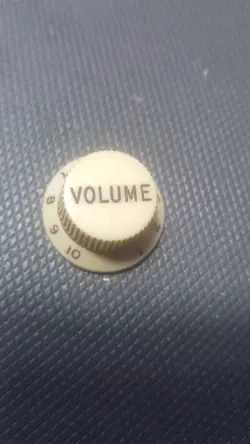 STRATOCASTER VOLUME KNOB.