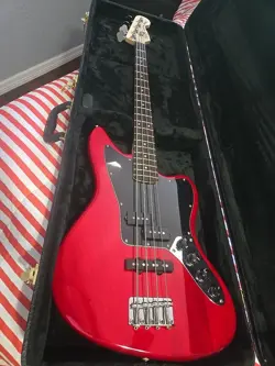 BASS RED FENDER