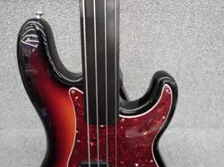 FRETLESS PRECISI PRECISION