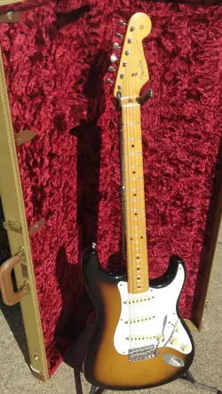 2022 FENDER AMERICAN II 57 REISSUE STRATOCASTER 2 TONE