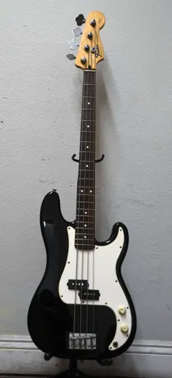 1995 FENDER PRECISION BASS 4-STRING ELECTRIC GUITAR - BLACK