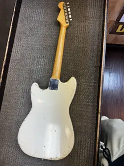 FENDER MODEL: