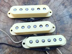 FENDER PURE VINTAGE 57/62 STRATOCASTER PICKUP SET