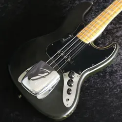 FENDER USA / JAZZ BASS MAPLE FINGERBOARD BLACK 1975-1976