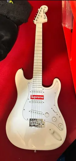 USED. GUITAR