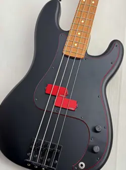 PRECISION BASS NOIR