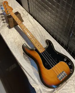 FENDER 1979 PRECISION BASS USED ELECTRIC