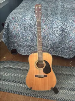 GUITAR RARELY USED