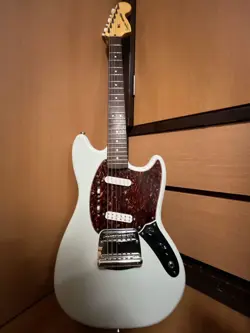 FENDER MUSTANG NIRVANA