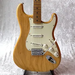 FENDER JAPAN TRADITIONAL II 70S STRATOCASTER USED 2020 ASH BODY W/SOFT CASE