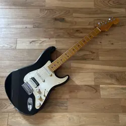STRATOCASTERHSS