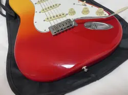PLUS STRATOCASTER STRAT