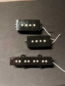 ORIGINAL FENDER BASS PICKUPS - READ DESCRIPTION