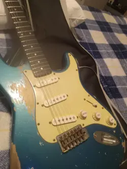 REISSUE STRATOCASTER OCEAN