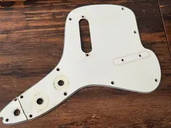 1971 1972 1973 FENDER MUSICMASTER BASS PICKGUARD WHITE