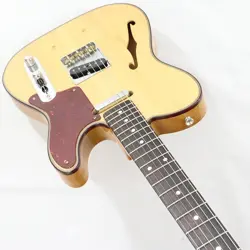 NATURAL/ROSEWOOD FENDER