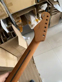 ROASTED MAPLE  NECK ST FENDER STRAT REPLACEMENT  21FRETS  ELECTRIC GUITAR NECK