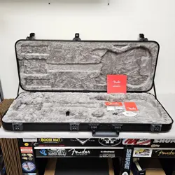 2020 FENDER USA PROFESSIONAL I STRAT / TELE BLACK HARDSHELL CASE ELECTRIC GUITAR