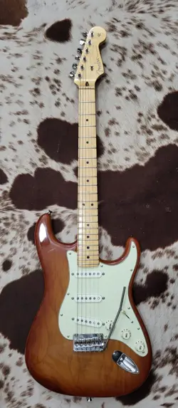 FENDER AMERICAN STRATOCASTER SIENNA SUNBURST ROASTED PINE