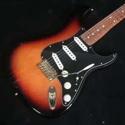 FENDER USED DE PLAYER STRATRST PF ELECTRIC GUITAR